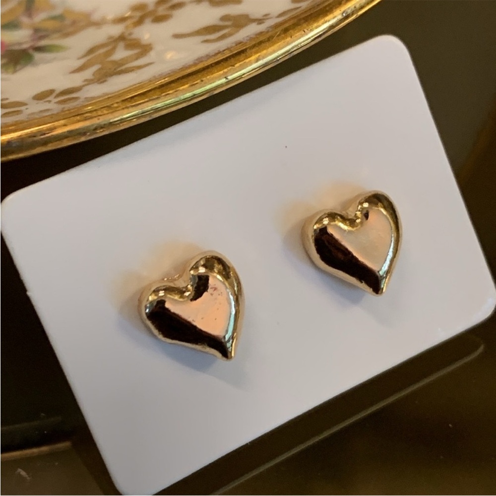 Polished Puffy Heart Stud Earrings